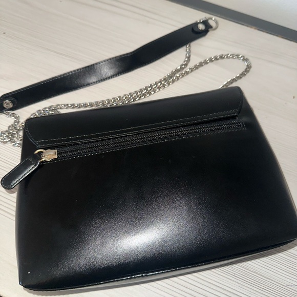 Black Leather Chain Shoulder Bag - Picture 5 of 8